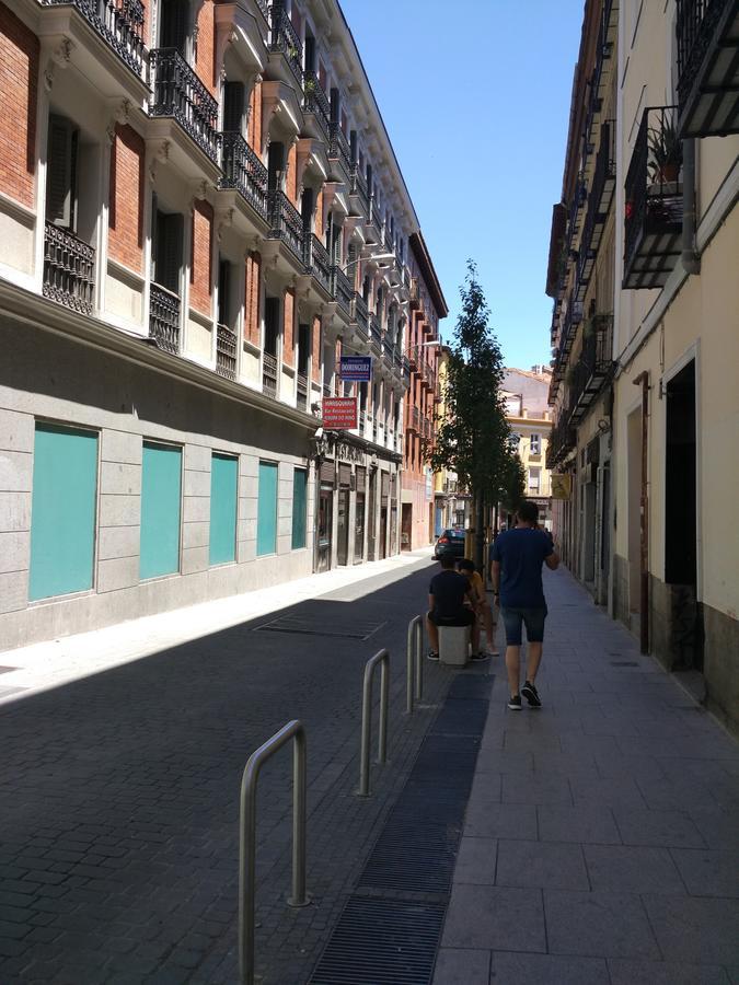 Pension Dominguez Madrid Extérieur photo